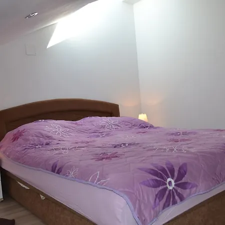 Branko شقة فوديس